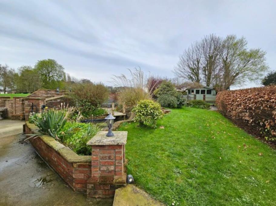 Holme Lodge Cottage サースク エクステリア 写真